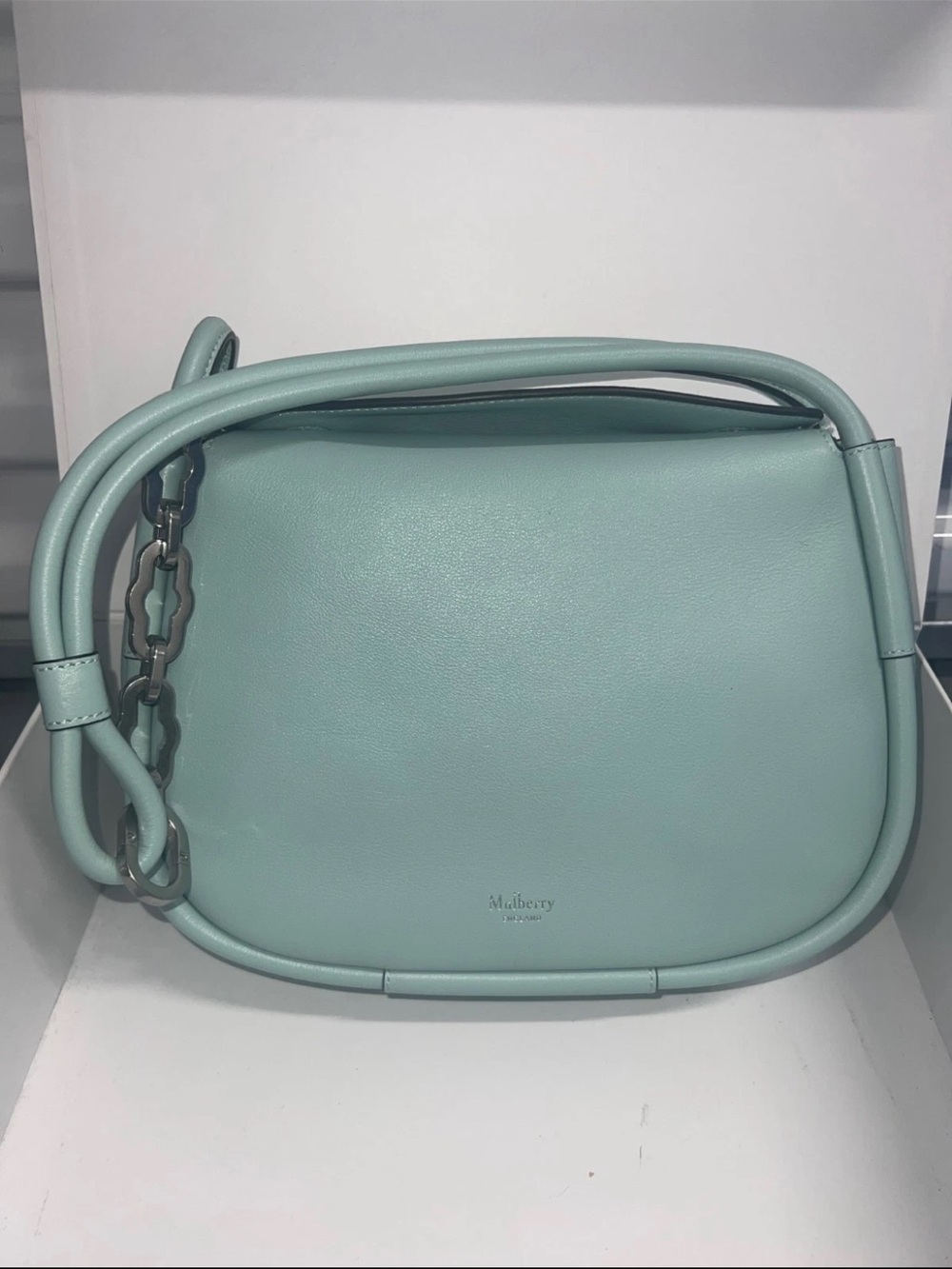Mulberry Mint Green Leather Shoulder Bag with Chain Accent
